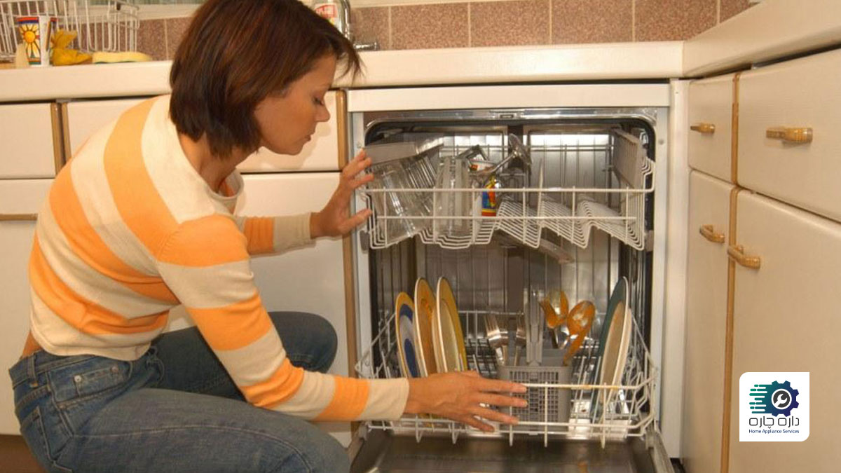 دلایل بو دادن ماشین ظرفشویی