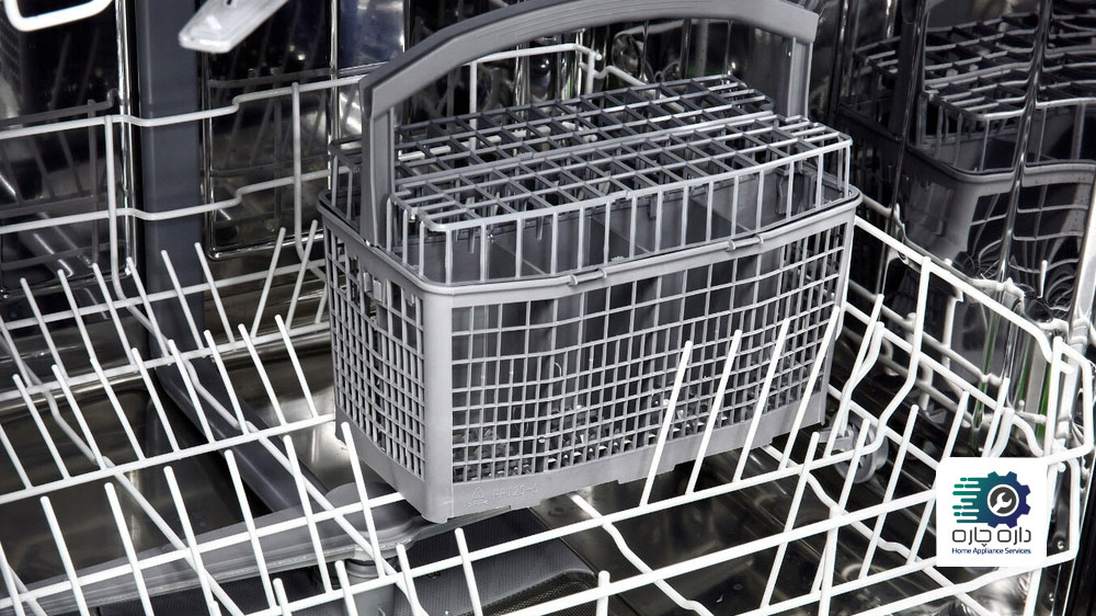 سبد ظروف نقره ای در ماشین ظرفشویی
