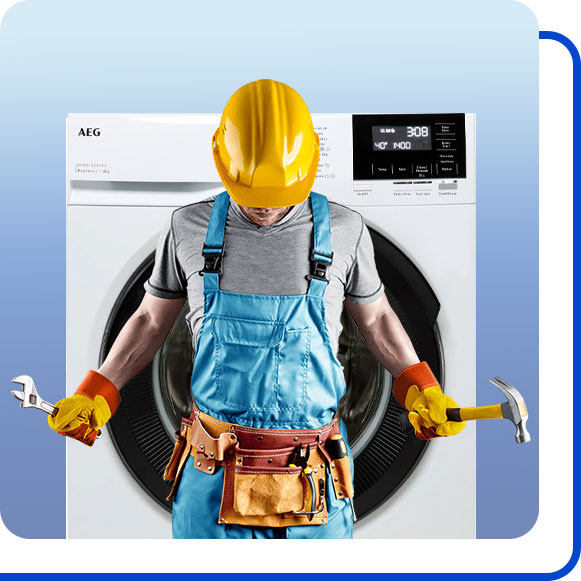 repairing-aeg-washing-machine تعمیرکار در کنار ماشین لباسشویی آاگ ایستاده است