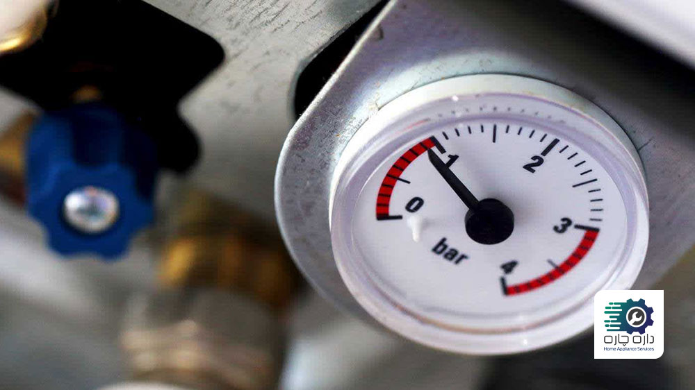 عقربه فشار پایین تر از حد نرمال در گیج آبگرمکن قرار گرفته